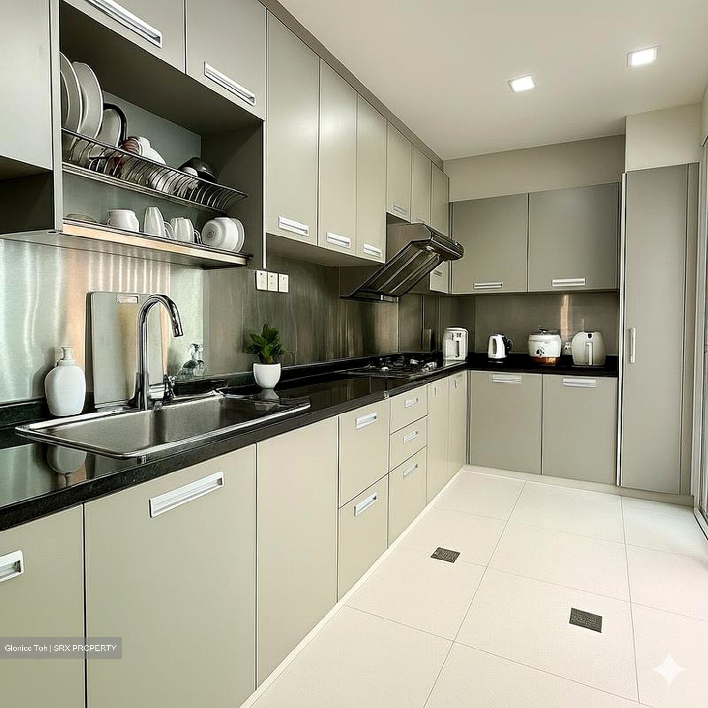 Jalan Selanting (D21), Semi-Detached #506060691